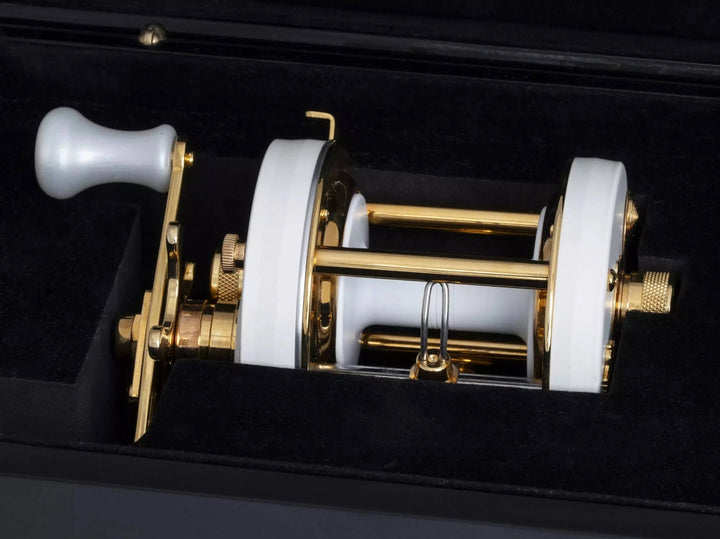 Ambassadeur 6500 CDL Cerakote & Gold Limited Edition - Flue.no - Fiskesneller